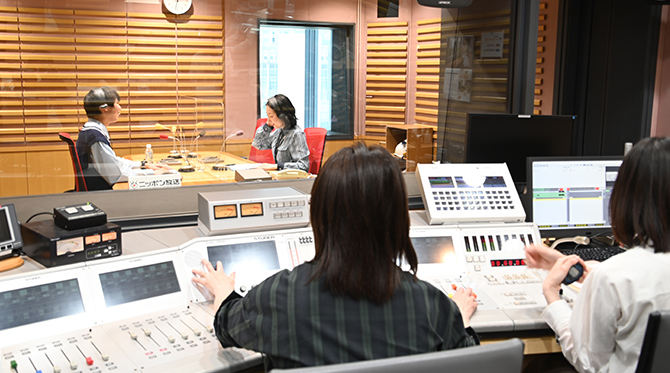 ニッポン放送のスタジオでラジオCM収録を体験