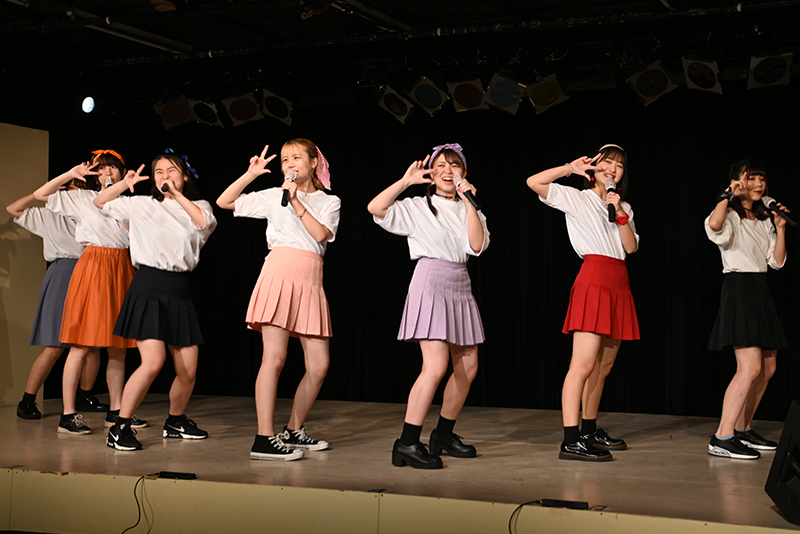 音楽ライブ「ねこぱんち」の様子