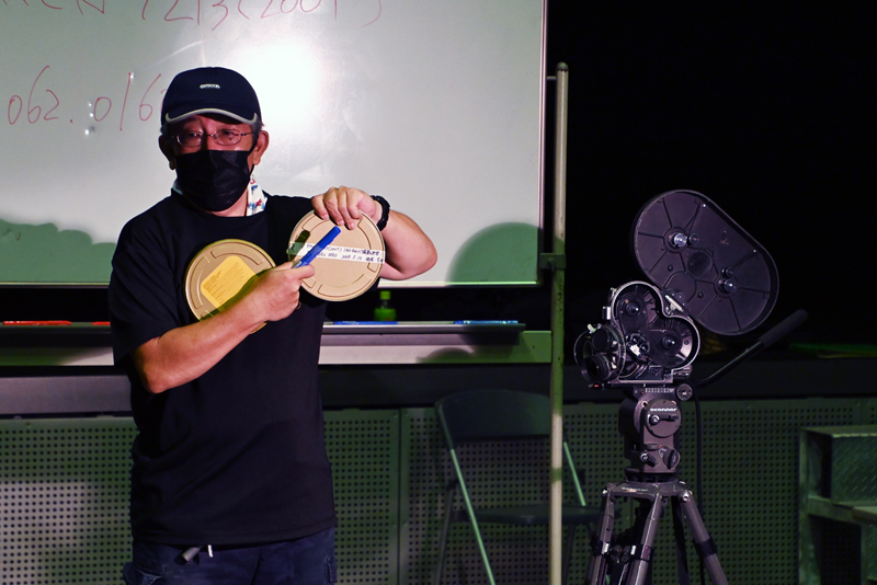 撮影技師・富田伸二先生によるフィルムについての基礎講座からスタート!