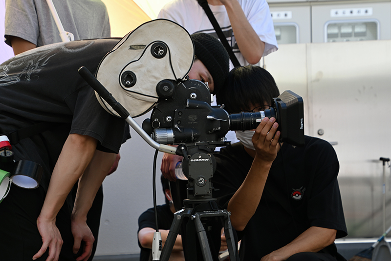 使用しているのは16mmフィルムカメラ・ARRIFLEX 16ST。