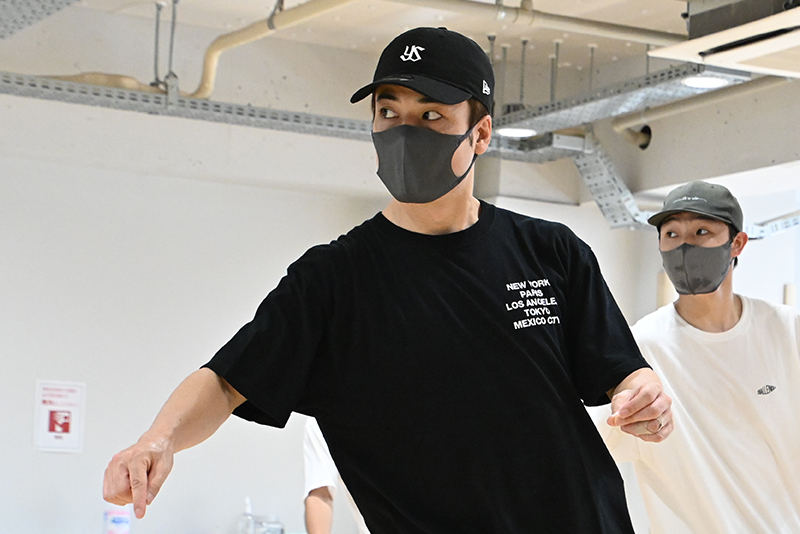 『JUSTE DEBOUT』世界大会優勝。ダンス&ヴォーカルグループRADIOFISHとしても活躍中のFISHBOY