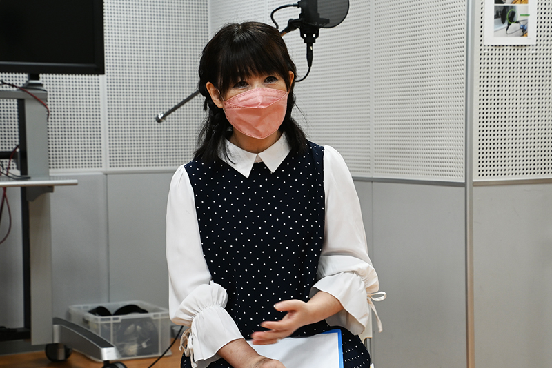 マレフィセント役など数々の作品で活躍中の声優・深見梨加さんが、放送声優科「特別講座」に登場！