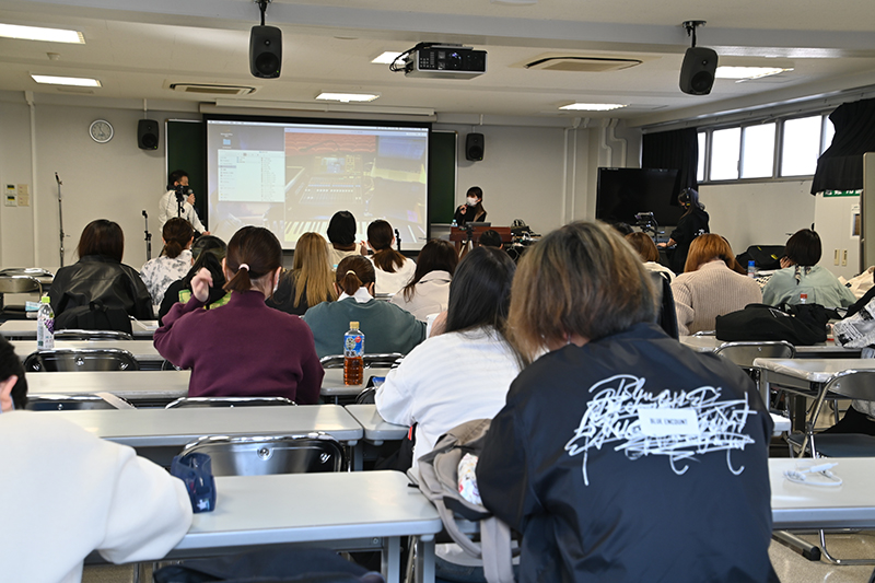 舞台音響の仕事についてお話しいただきました