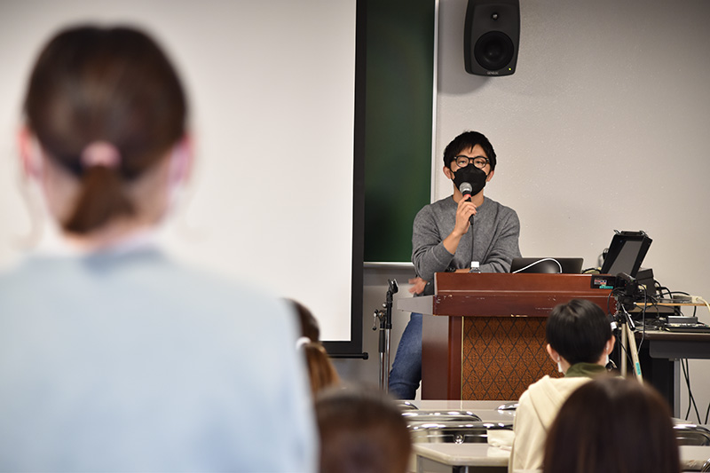 学生の質問にもお答えいただきました