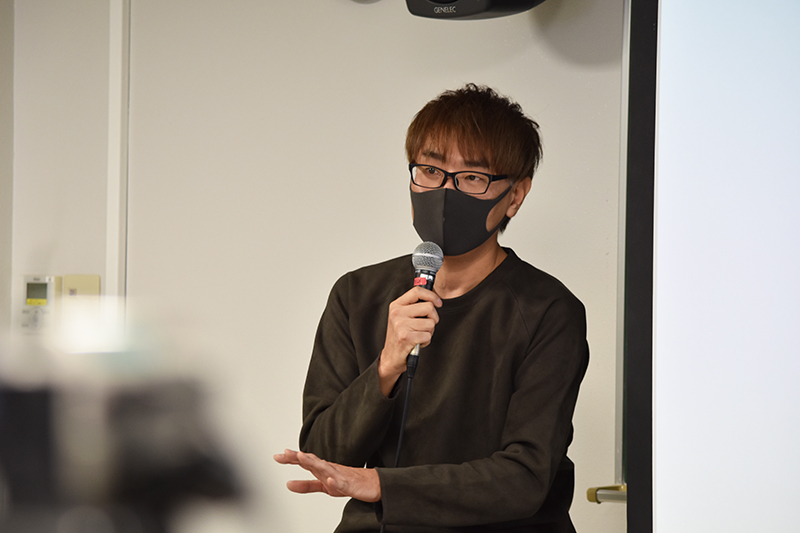 ビクタースタジオより中山佳敬さん(本校卒業生)が来校!