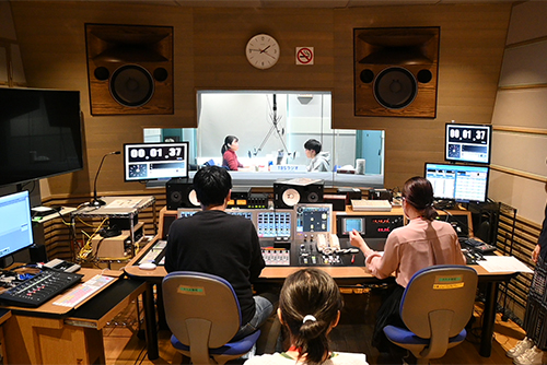 TBSラジオのスタジオで東放学園ラジオCMの収録を行いました！