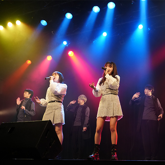 タレントシンガーコースの卒業・進級公演ライブ「ピース」が開催！