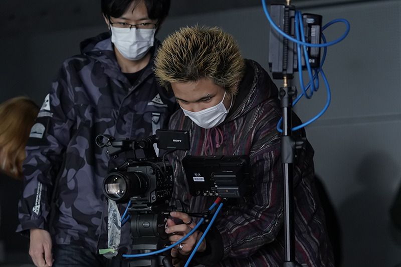 企画から制作・撮影まですべてを学生の手で行っています