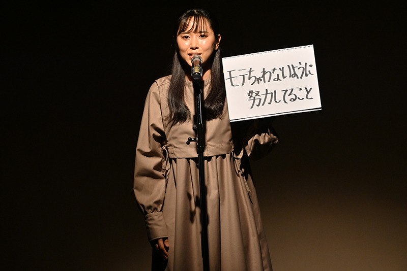 ゲストの河邑ミクさん(松竹芸能所属)によるお笑いライブ