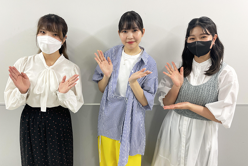 松本沙羅さんとMCを担当した在校生で記念撮影!!