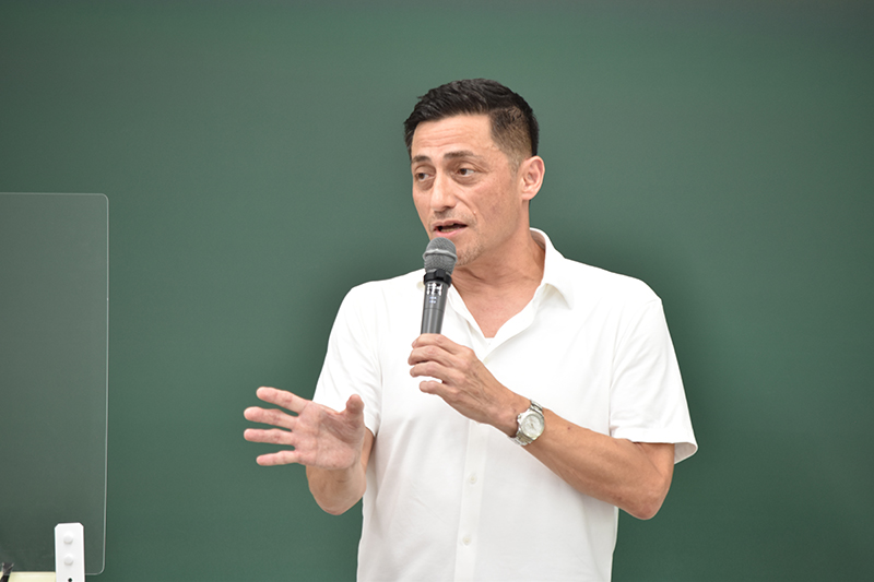 「ナレーターから見た制作現場」についてお話しいただきました