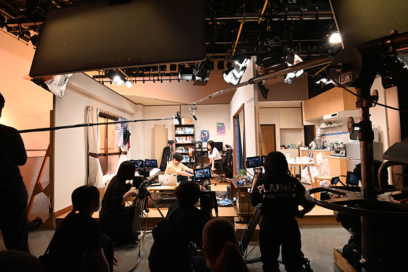 5学科合同授業「ドラマ制作」のスタジオ撮影が行われました