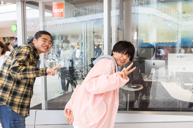 自分たちが書いた朗読劇がこのスタジオで演じられているんだな~。