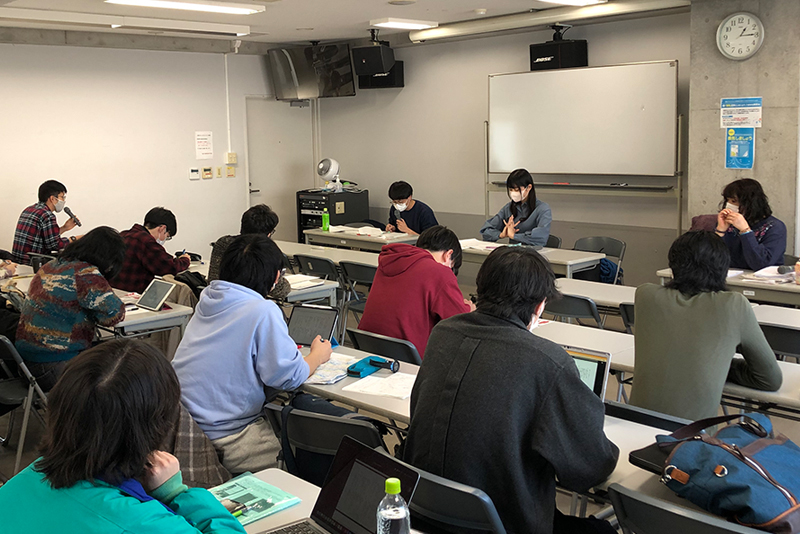 「シナリオ演習Ⅰ」の最終講義は総まとめとして、ゲストを迎えた講評会を実施しました