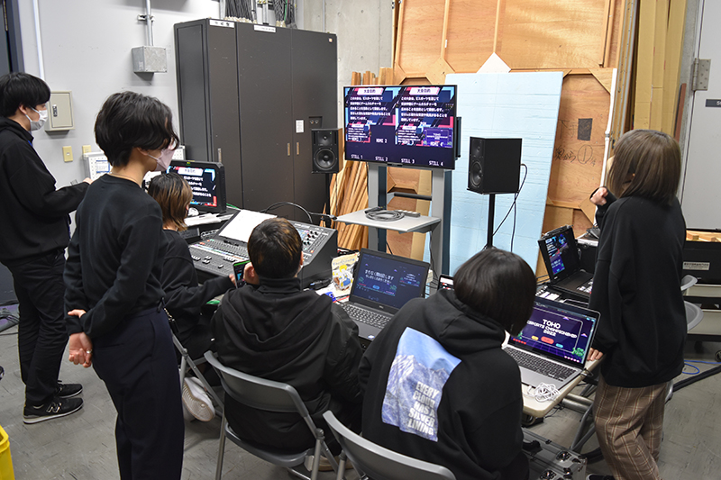 大会の模様はYouTube Liveにて生配信