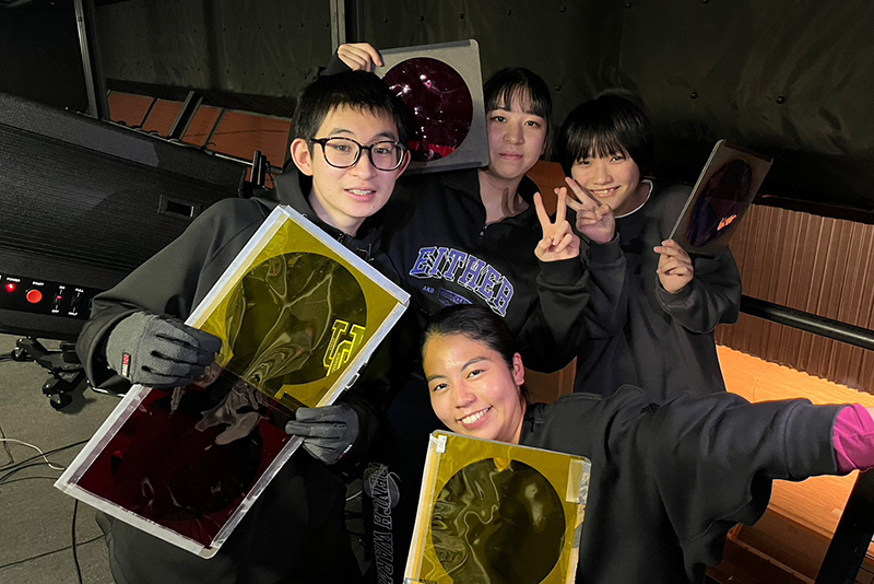 「Pinspot実習」で出演者を際立たせる光を学ぶ！