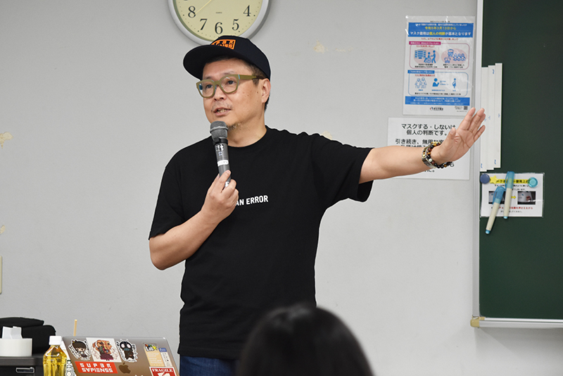 (株)オフィスクレッシェンドより『SUPER SAPIENSS』のボードメンバー・プロデューサー 松本淳一さん(90年度卒)が来校!