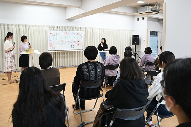 参加者のみなさんからのたくさんの質問に、一つひとつ丁寧に答えてくれました!