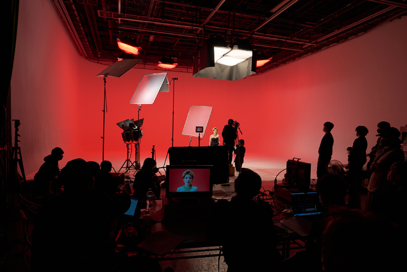 SHACALANDAのMV『熱』の撮影は外部スタジオにて行いました。プロ仕様のスタジオはとにかく広い！！