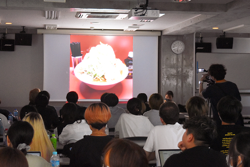 自身のSNSで公開しているCG作品が話題になり、仕事の依頼が入ることも多々あるとか