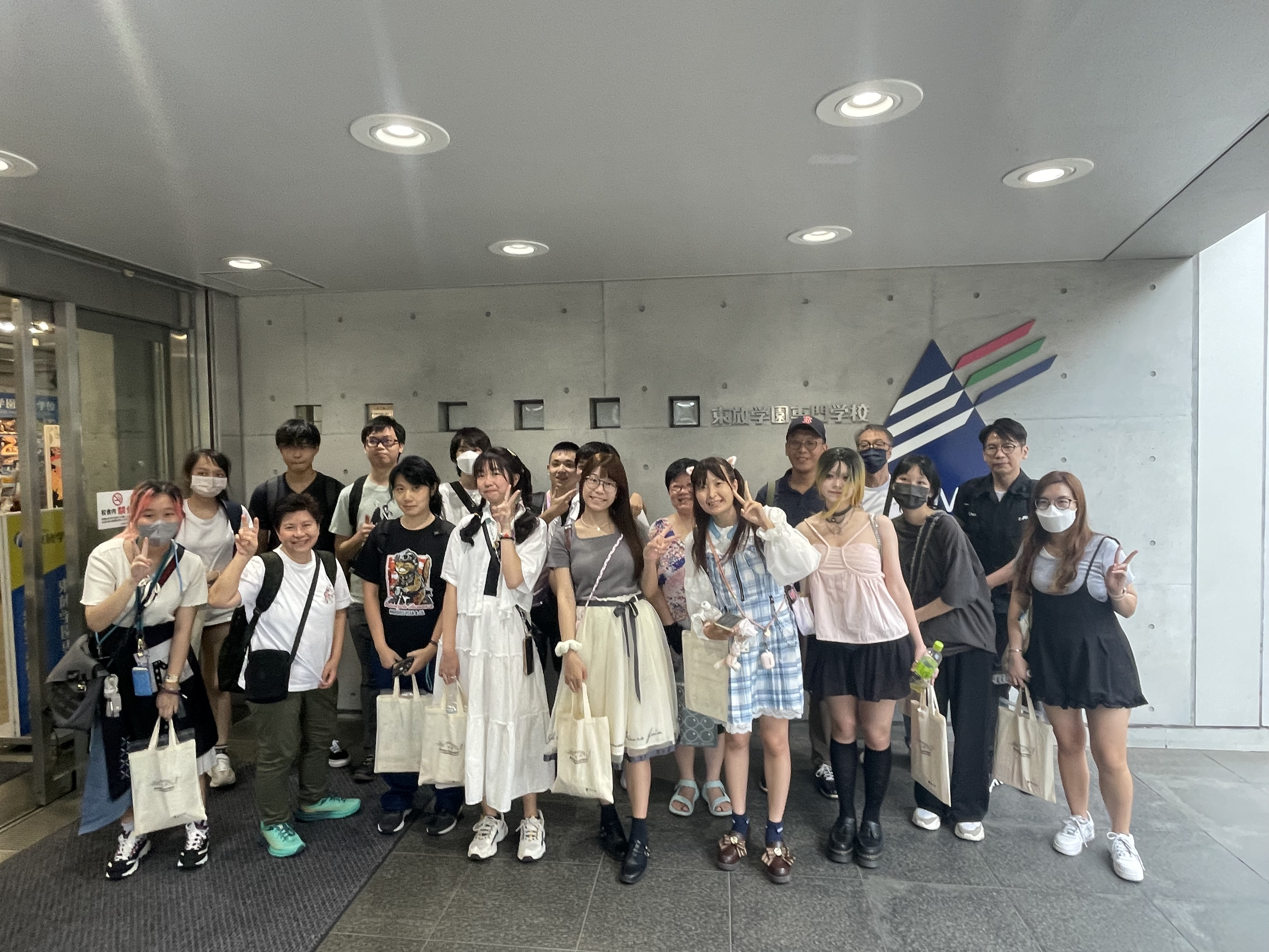 新宿日本語学校のサマーコースにて香港からの留学生が学校見学に来校されました！