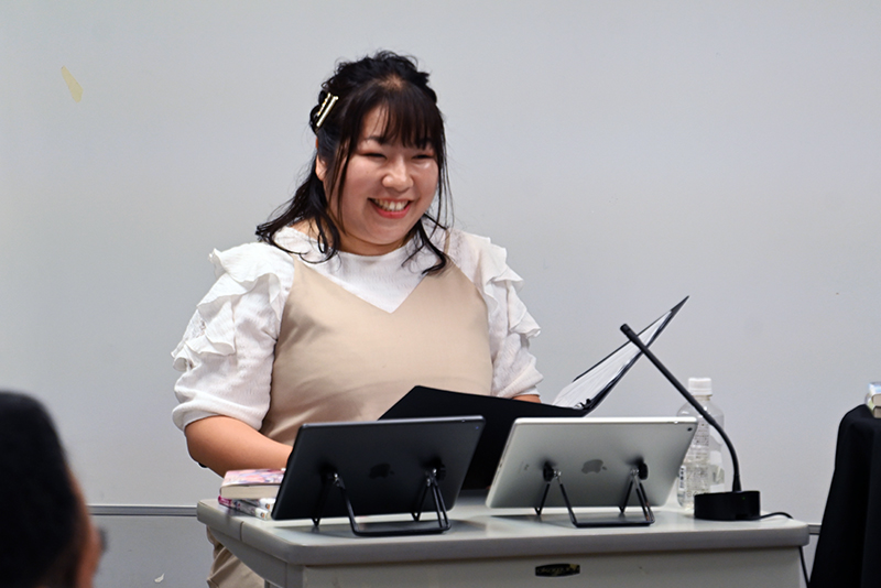 MCをつとめた姉妹校の声優科卒業生・篠宮沙絵子さん