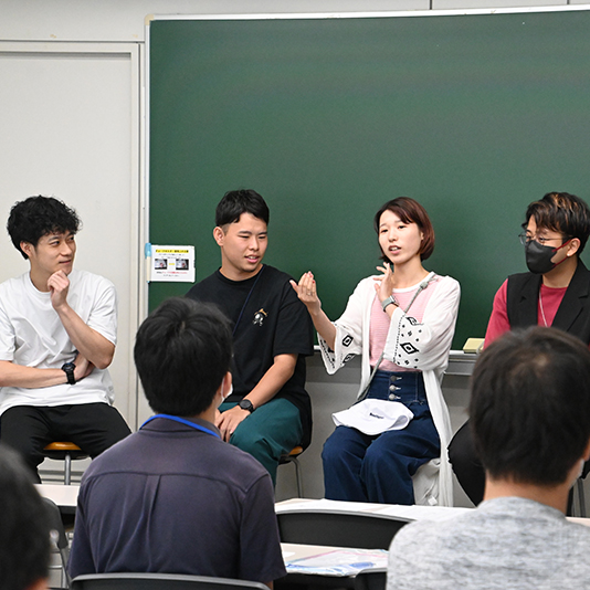 卒業生が大集合！「卒業生に聞く！若手カメラマン＆映像エディター本音トーク」開催