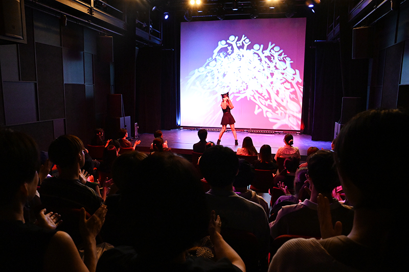 専門学校東京アナウンス学院の最新劇場・TAG-TAG theaterにて、「第2回 TAG-TAGお笑い＆のど自慢ライブ」を開催しました！