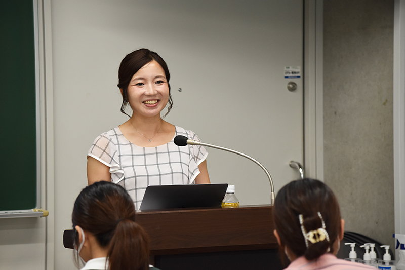情報番組で活躍中のリポーターが来校！出演者から見たカメラマンとは？