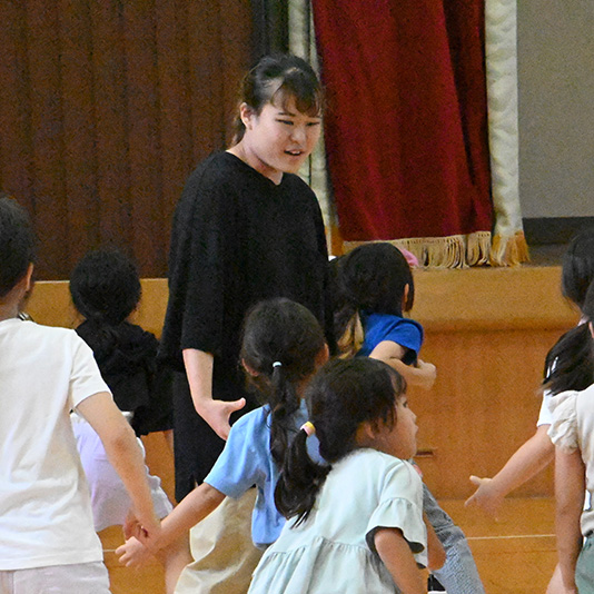 ダンスパフォーマンス科の学生が、インターンシップでダンスインストラクターの現場を経験！