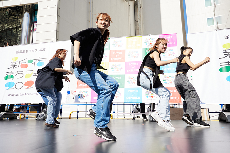 ダンスパフォーマンス科の学生が、『新宿まちフェス2023』に出演しました