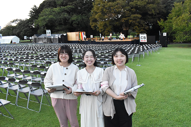 アナウンス科の学生が『第35回 新宿御苑森の薪能』の会場アナウンスを担当！