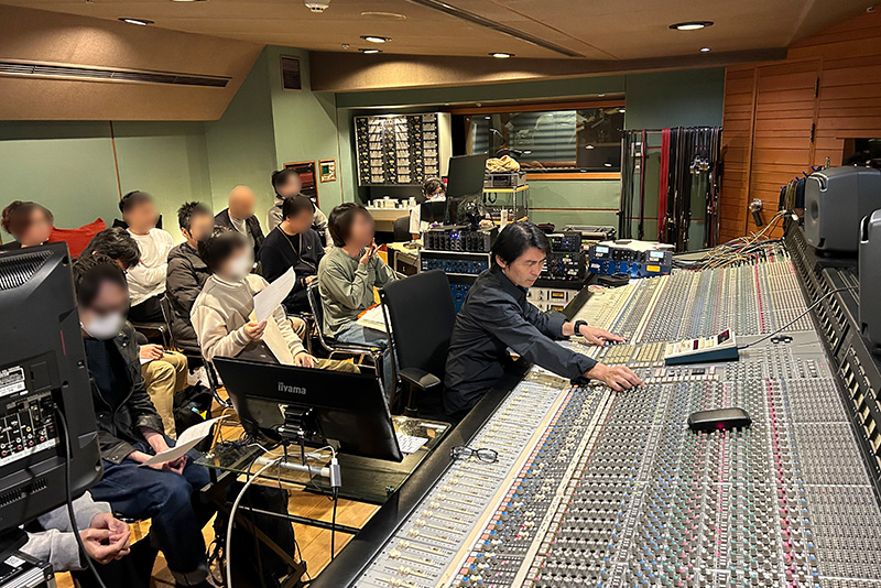 学生が撮影・音響スタッフとして参加!「レコーディング&ミキシング・ワークショップ by KENJI NAKAI」