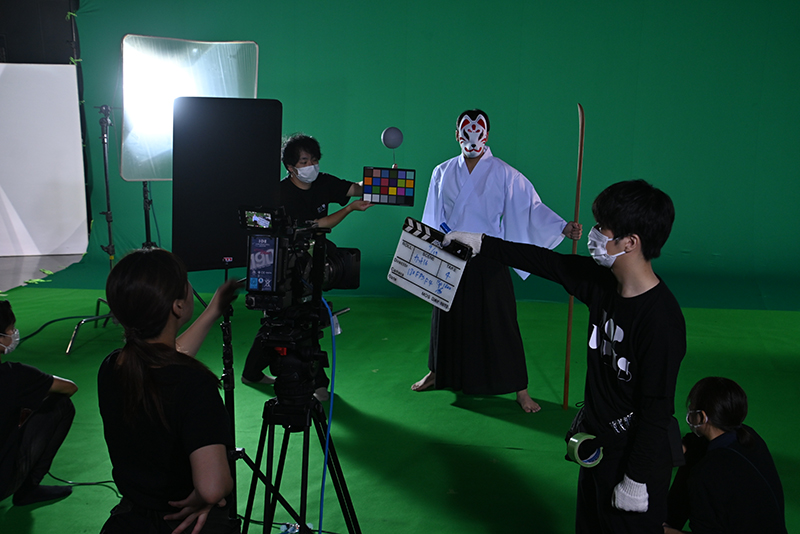 映画VFX専攻科がグリーンバックでスタジオ撮影「特撮VFX撮影実習」