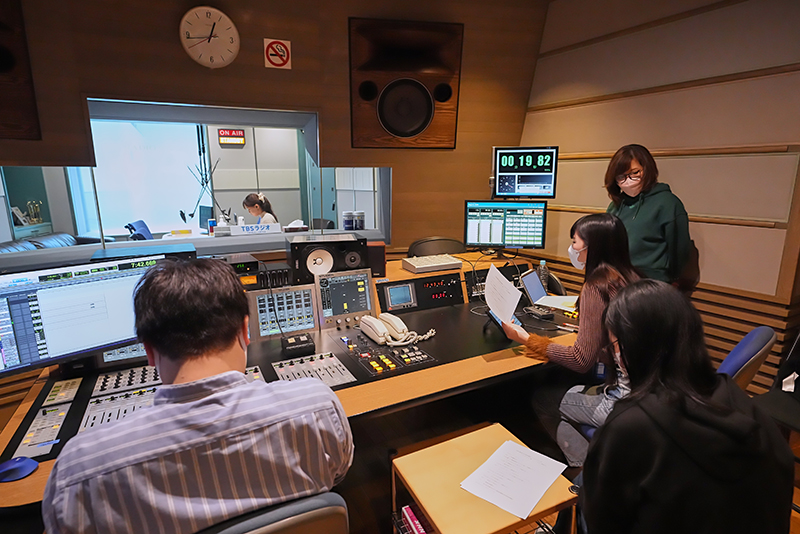TBSラジオ『JUNK』枠内でオンエアされるラジオCMを収録！
