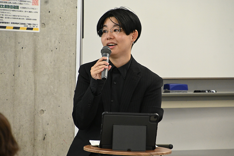 磯部真彩さん(07年度卒)
アニメーションプロデューサー/(株)プロダクション・アイジー
おもな作品:『銀河英雄伝説 Die Neue These』『黒子のバスケ』