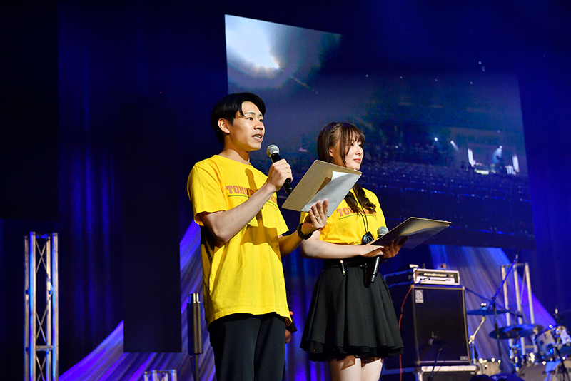 専門学校東京アナウンス学院の学生(イベントMCを担当)