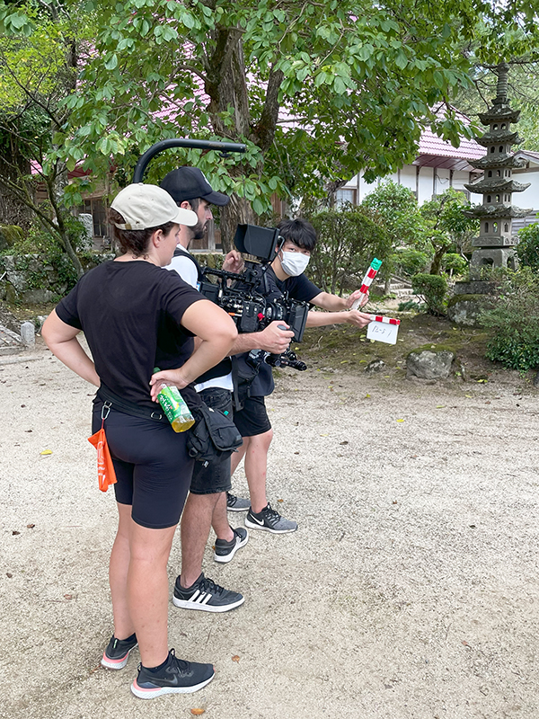 監督助手としてカチンコを担当