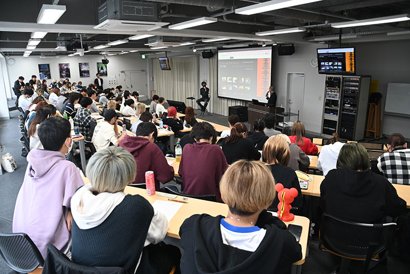 第1回目となる「業界特別講座」が開講されました