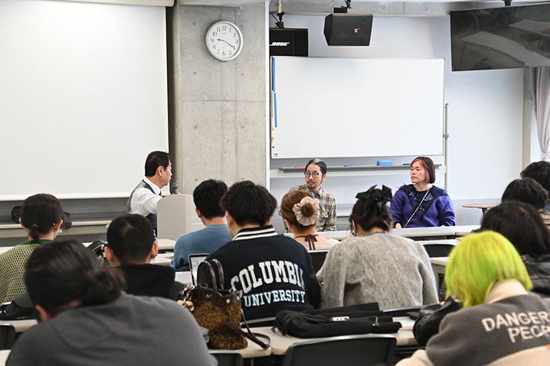 映画『カオルの葬式』の監督・湯浅典子さんと、脚本・西 貴人さん(08年度卒)による「特別講座」!