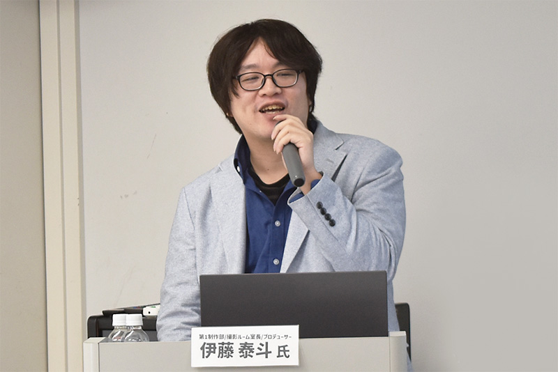 アニメ『SPY×FAMILY』『ホリミヤ』などの作品を手がけるアニメーションプロデューサー・伊藤泰斗さんが来校!