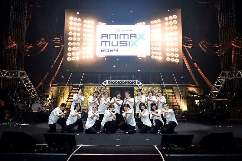 専門学校東京アナウンス学院の学生がエンディングダンサー&オーイシマサヨシさん、鈴木愛奈さんのバックダンサーとして出演!