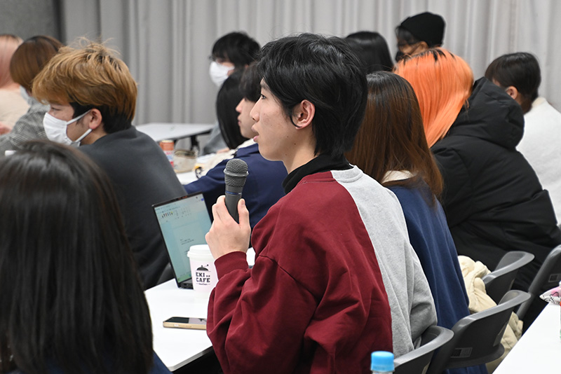 学生からたくさんの質問があがりました!