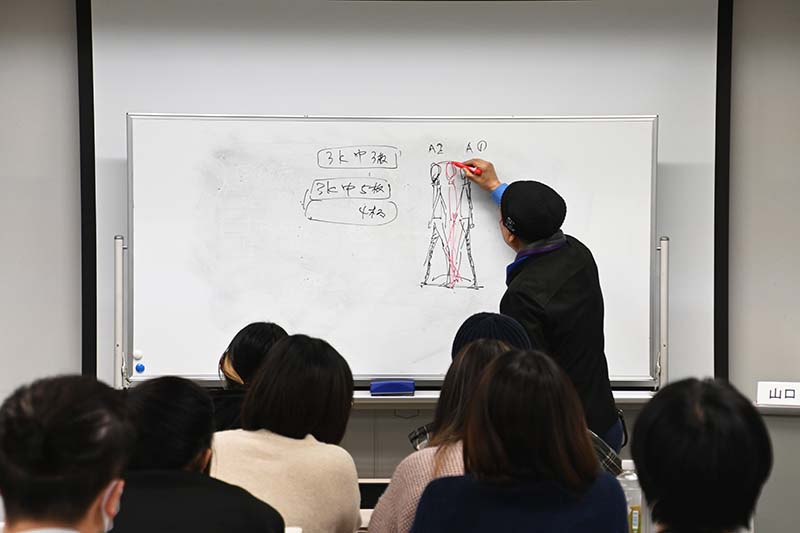 実践を交えながら作画テクニックを教えていただきました!
