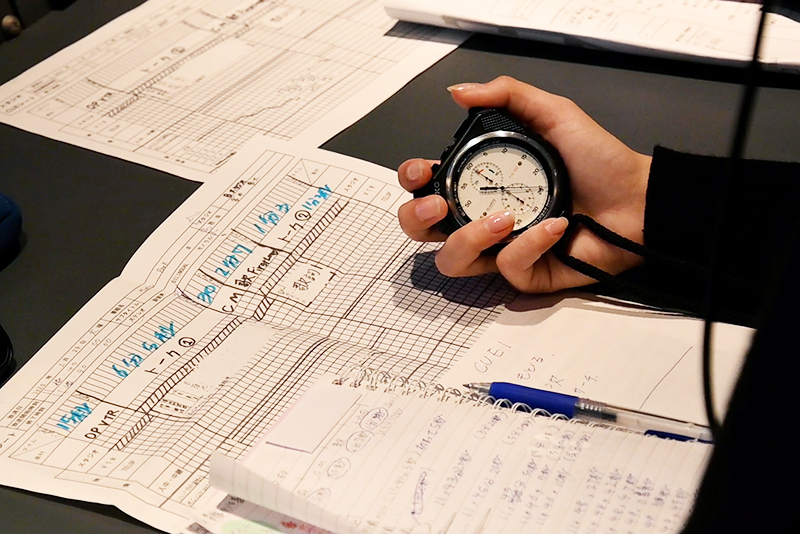 タイムキーパーが収録時間を管理!