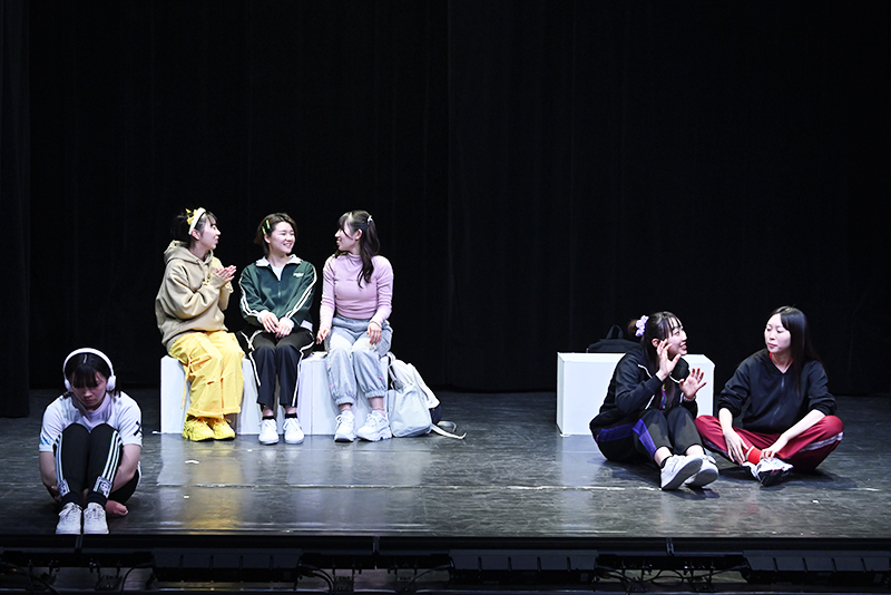 演技科「進級公演」を上映しました