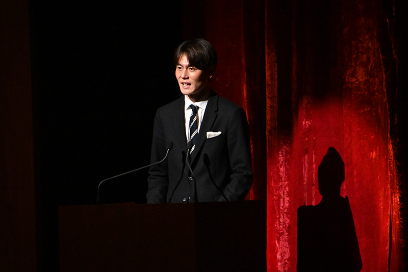 式の司会はフリーアナウンサーの上重 聡さんにご担当いただきました!