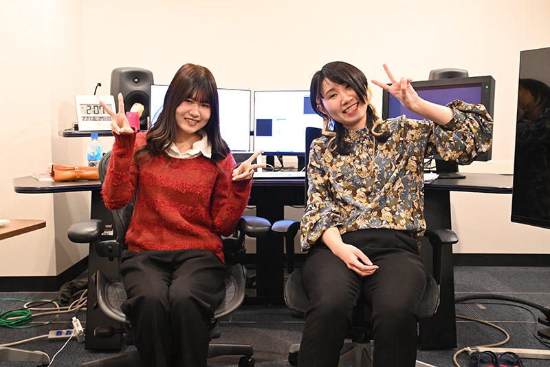 写真右:スナディ翔子さん
写真左:編集助手として参加した映画制作科・石田さん