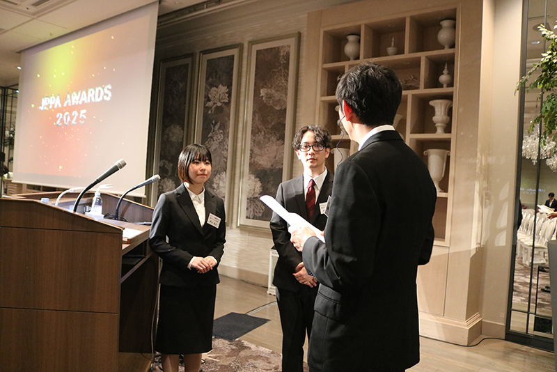 本番前に入念に打ち合わせ