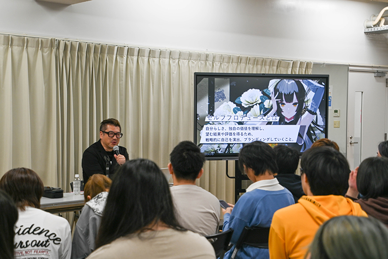 VTuberプロダクション「TRIVE」や歌い手事務所/レーベル「シンカロン」のマネジメントを手がける(株)HIKEが来校!